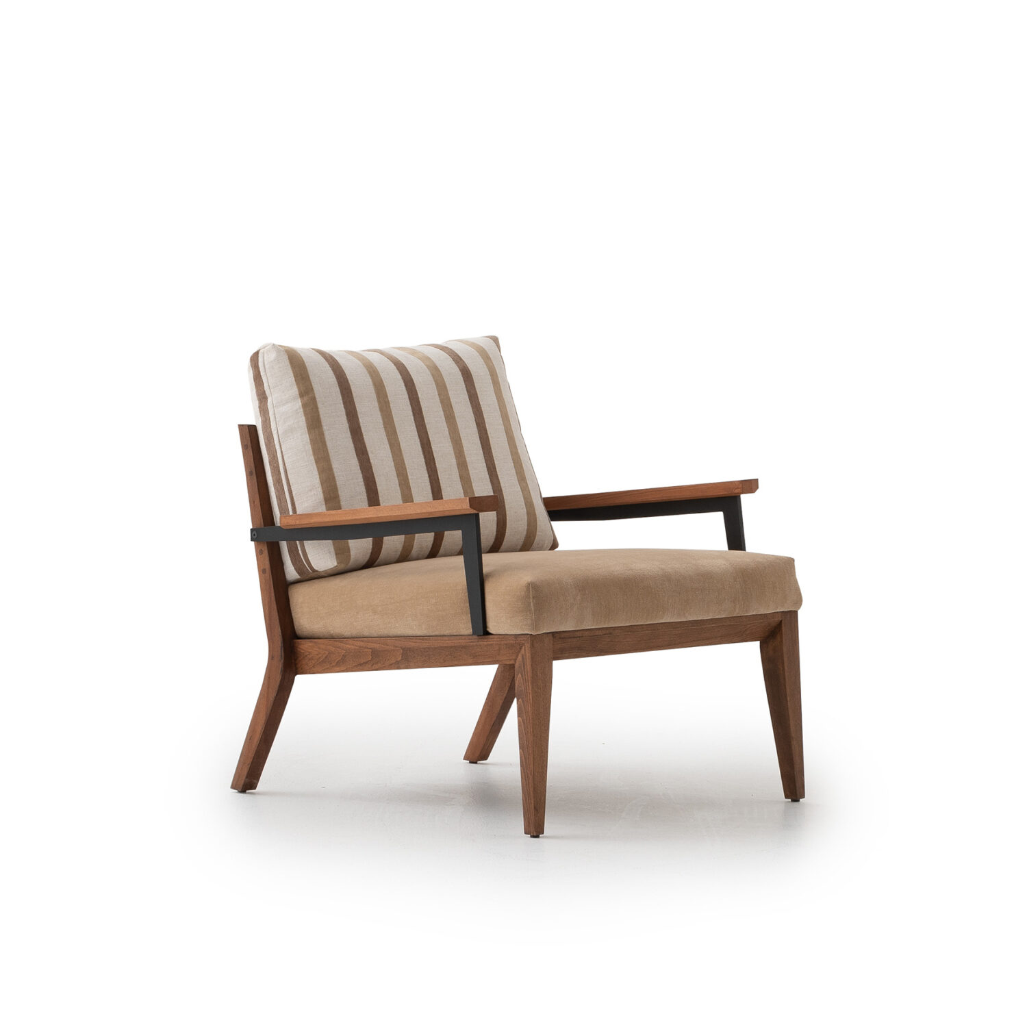 Ege Armchair