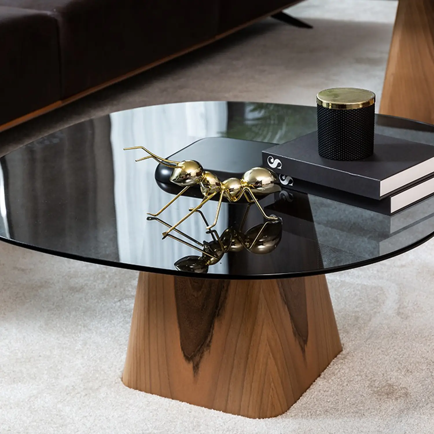 Chelsea Coffee Table (Walnut-Glass)