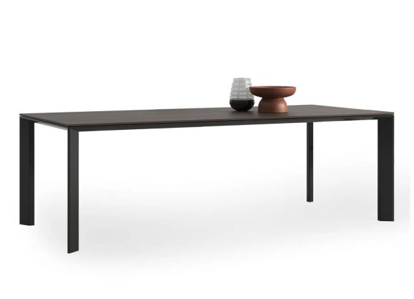 Hector Dining Table