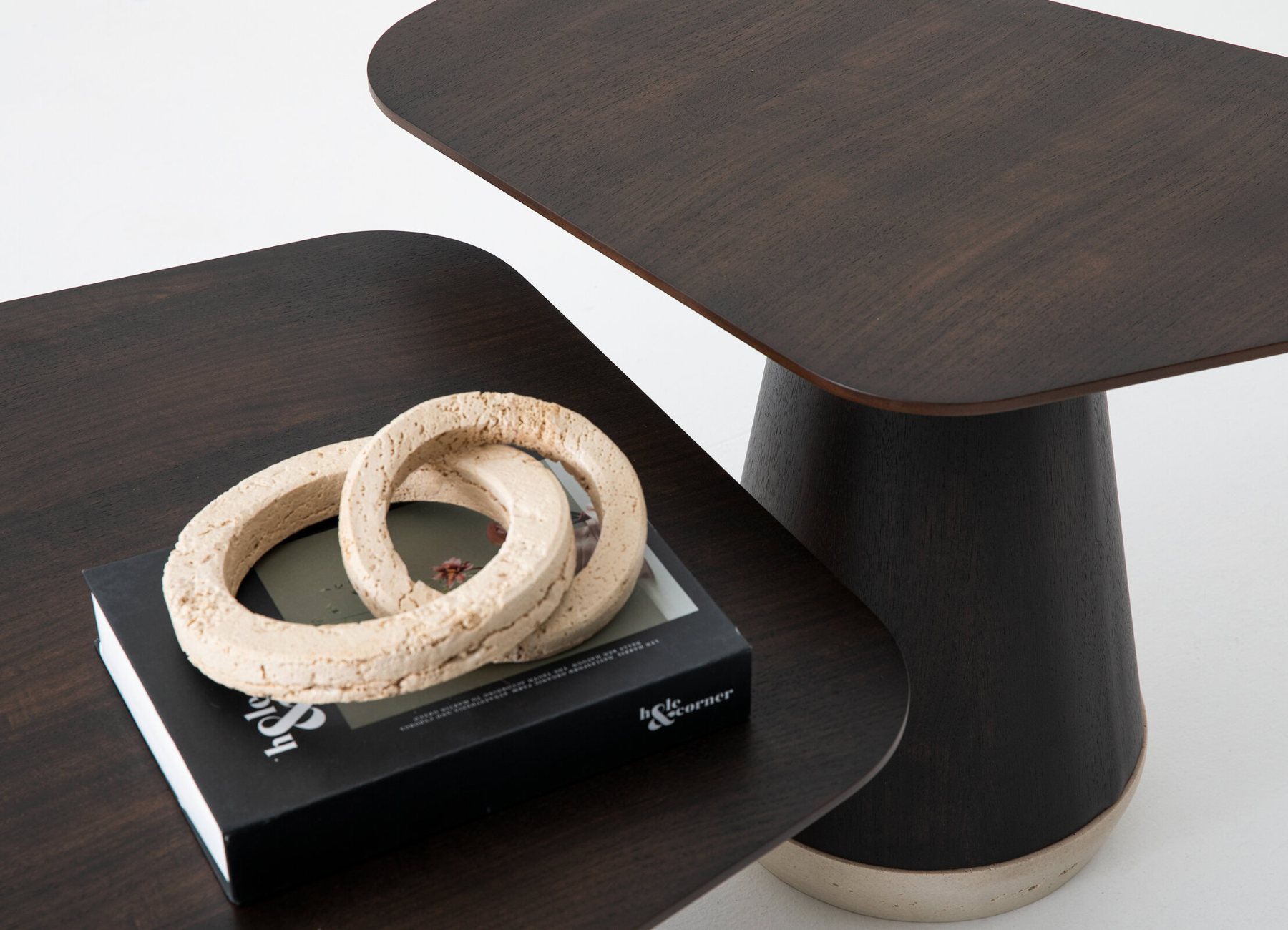 Arte coffee table