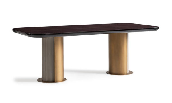 Ecrue Table