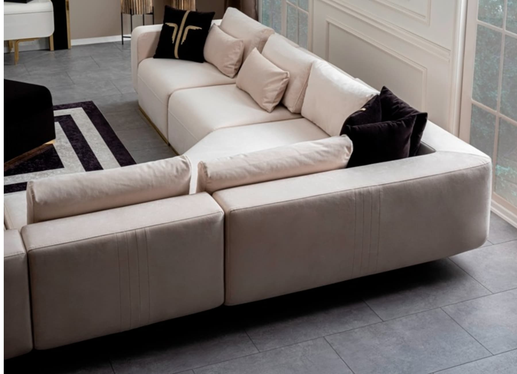 Aston sectional