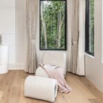 Lora Chair