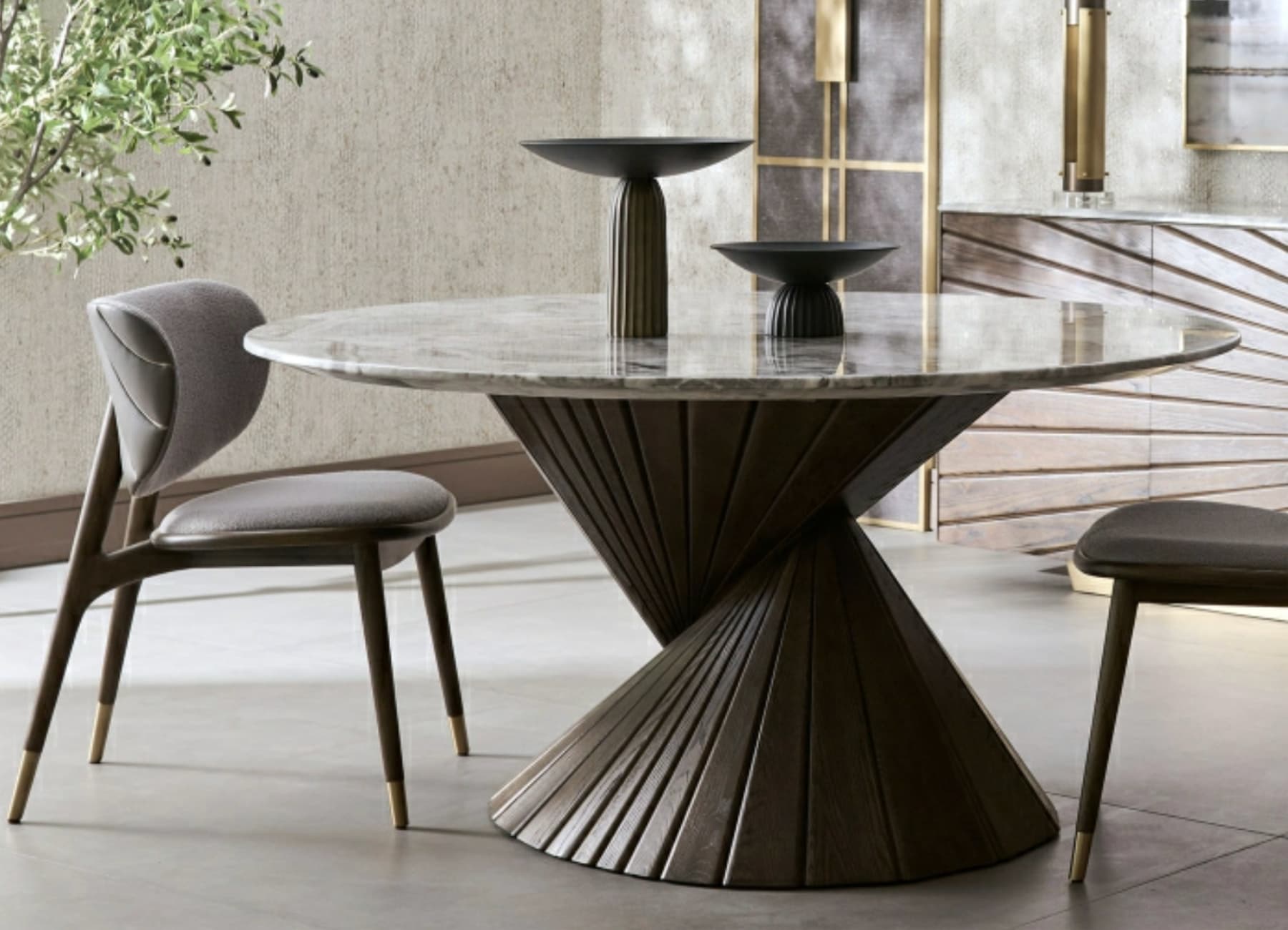 Listrado Round Dining Table