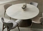 Listrado Round Dining Table