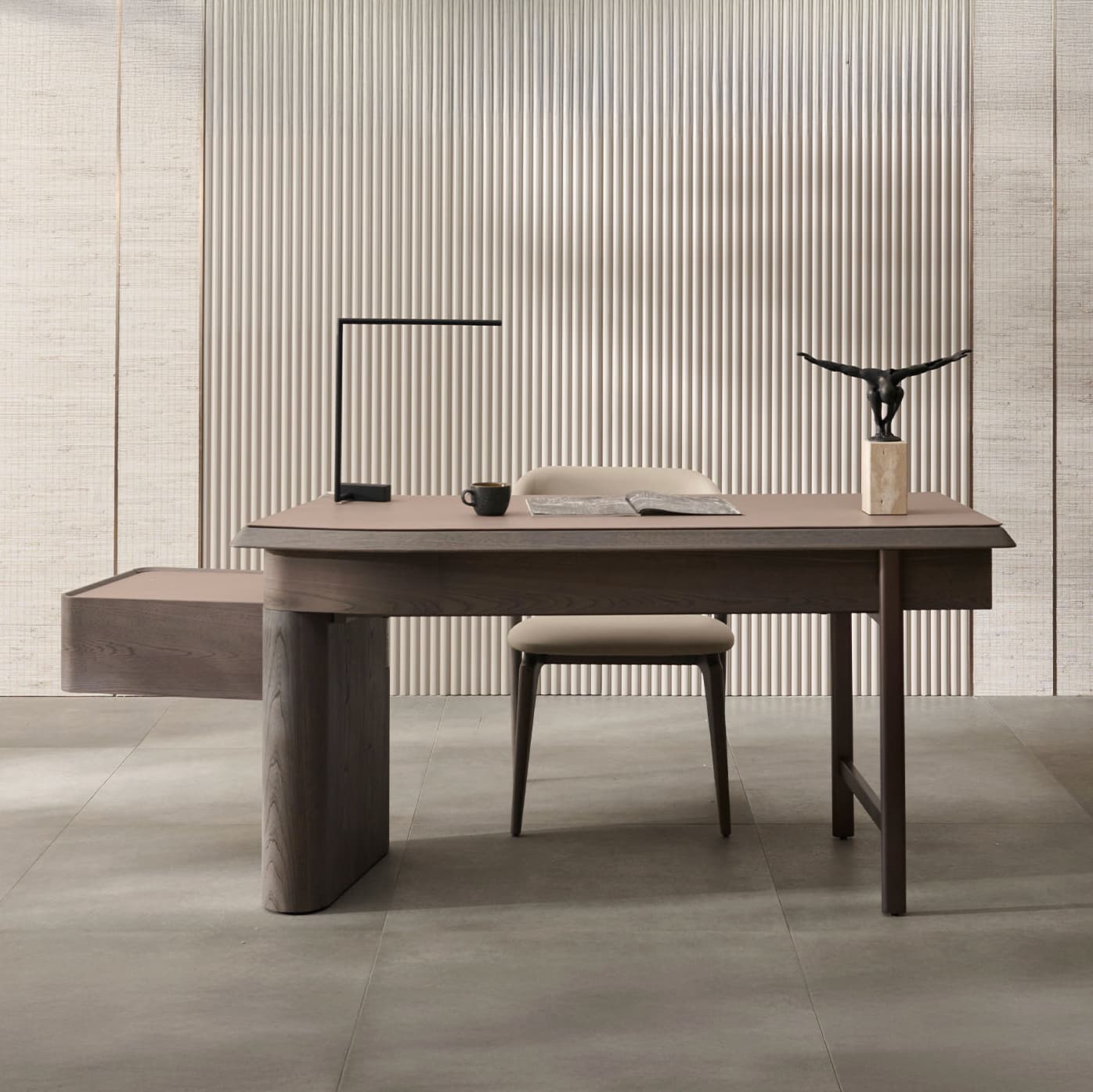 Royal Office Desk